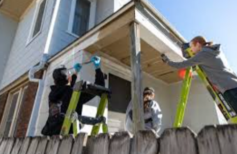 Homeowners Trust a Home Improvement Center for Better Results